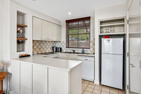 Refreshing Valley Escape - Tweed Heads Accommodation 3