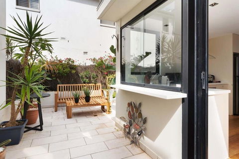 Relaxed Beachside Townhouse - Tweed Heads Accommodation 3