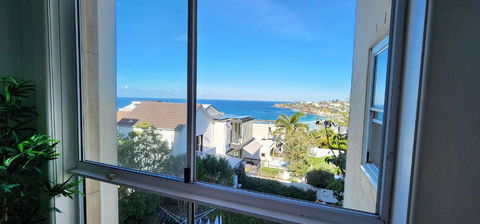 Relaxed Coastal Living With Fantastic Sea Views - Tweed Heads Accommodation 1