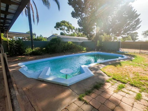 Renovated 3BD With Pool And Spa Bath - Tweed Heads Accommodation 0