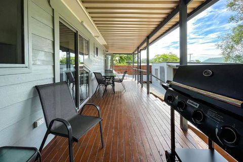 Renovated Beach Home Relax Unwind - Tweed Heads Accommodation 2