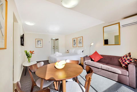 Renovated Stylish Studio - Tweed Heads Accommodation 1