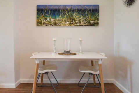 Resort-style Coastal Living With Balcony & Pool - Tweed Heads Accommodation 2