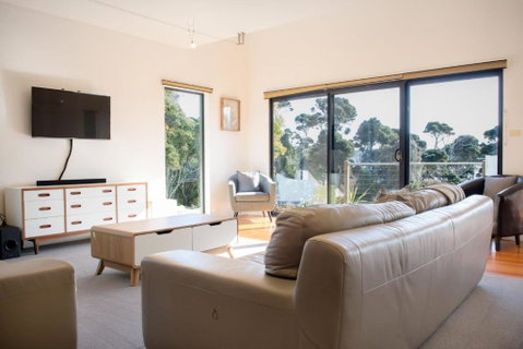 Retreat By The River - Views Wi-fi & Parking - Tweed Heads Accommodation 0