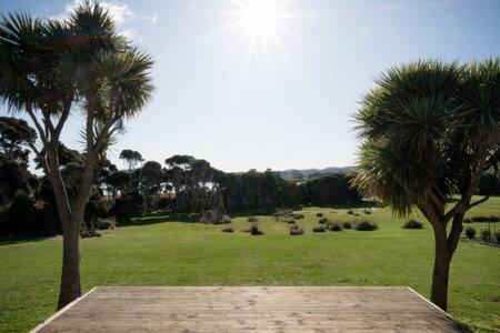 Retreat By The River - Views Wi-fi & Parking - Tweed Heads Accommodation 2