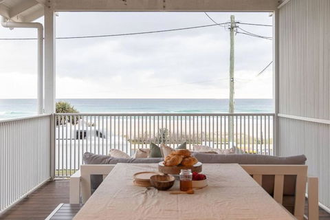 Rigi On Currumbin Beach - Tweed Heads Accommodation 1