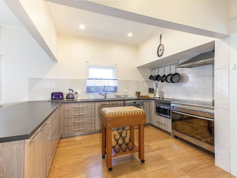 River View Cottage - Tweed Heads Accommodation 2