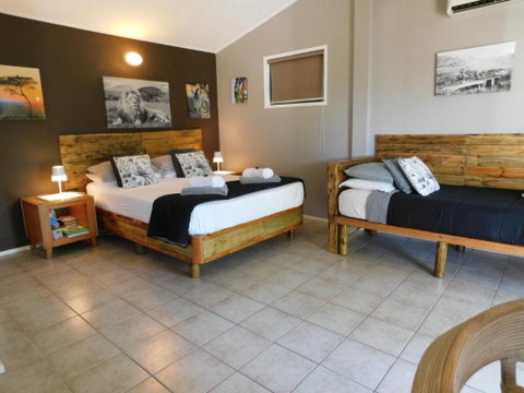 Riverbend Cottage Cabin - Little Heaven - Tweed Heads Accommodation 3