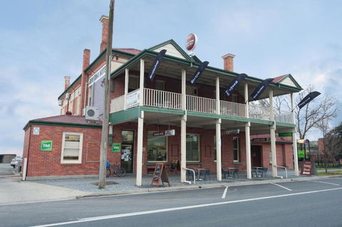 Riverina Hotel - Tweed Heads Accommodation 0