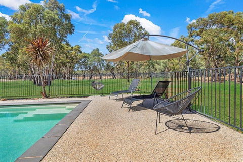 Riverlyne - Riverfront Holiday Home - Tweed Heads Accommodation 1
