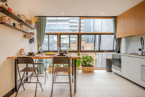 Riverside Apartment Melbourne CBD - Tweed Heads Accommodation 0