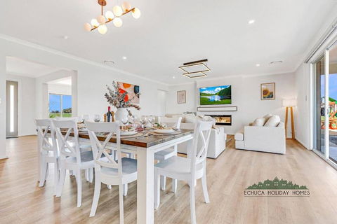 Riverside Meadows - Tweed Heads Accommodation 3