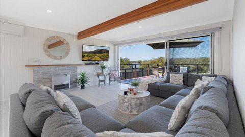 Riverside Retreat, Coolangatta, Near Seven Mile Beach - Tweed Heads Accommodation 1
