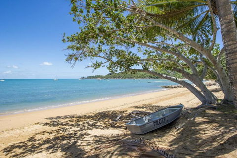 SAILS 9 Beachfront Getaway Horseshoe Bay - Tweed Heads Accommodation 1