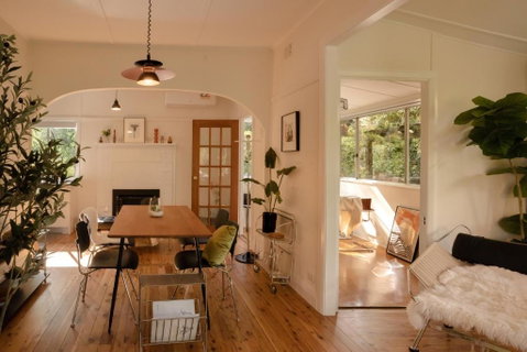 Romantic Garden Cottage With Home Cinema - Tweed Heads Accommodation 1