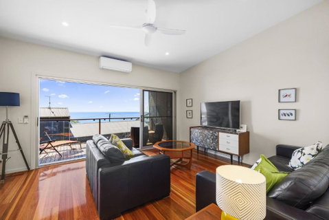 Rock Ledge - Tweed Heads Accommodation 2