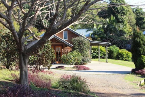Romantic Lakeview Cottage - Tweed Heads Accommodation 0