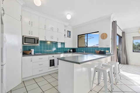 Rooftop Island Sunsets - Tweed Heads Accommodation 1