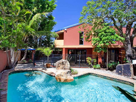 Ross Cres Spacious Private Beach House - Tweed Heads Accommodation 0