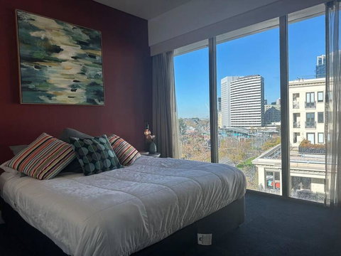 Royal Garden Residence - Tweed Heads Accommodation 0