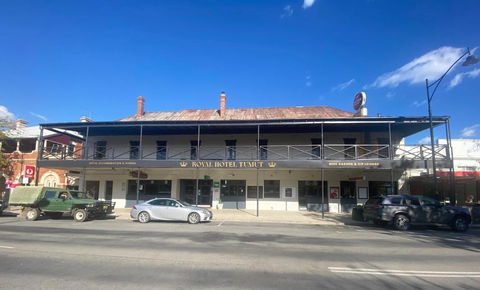 Royal Hotel - Tweed Heads Accommodation 1