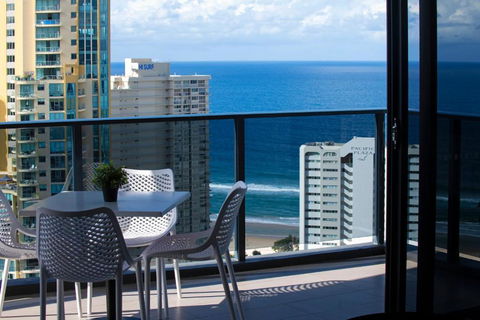 Ruby Apartments - Self Contained, Privately Managed Apartments - Tweed Heads Accommodation 0