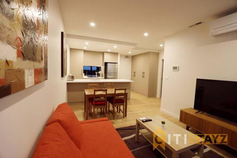 Ruby Red, 1Bd 1Bth Apt - Woden CBD - Tweed Heads Accommodation 0