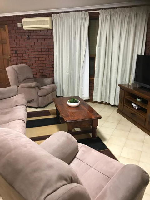 SA House - Tweed Heads Accommodation 3
