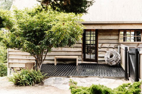 SABI Award Winning Designer Cabin - Tweed Heads Accommodation 3