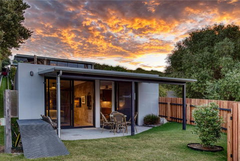 SALT Luxury Couples Bungalow - Tweed Heads Accommodation 1