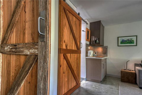 SALT Luxury Couples Bungalow - Tweed Heads Accommodation 2