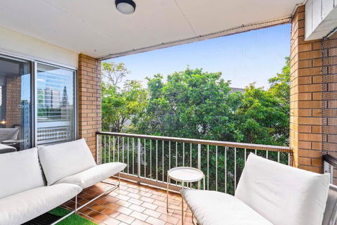 Salty Sea Breeze Apartment 500m To Waters Edge - Tweed Heads Accommodation 3