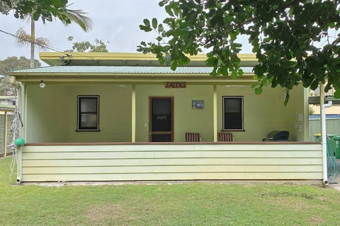 SALTYS AMITY POINT - Tweed Heads Accommodation 0