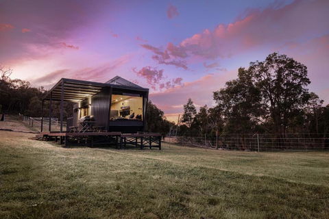 Sam The Tiny Cabin In Serpentine - Tweed Heads Accommodation 0