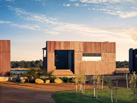 Samphire Chalet Peppermint - Tweed Heads Accommodation 0