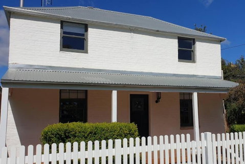 Samuels Cottage C1860 - In The Heart Of Mudgee - Tweed Heads Accommodation 0