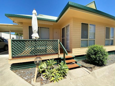 San Marco Villa 4 - Burrum Heads- Beachfront- 2BR - Pool- Aircon - Tweed Heads Accommodation 0