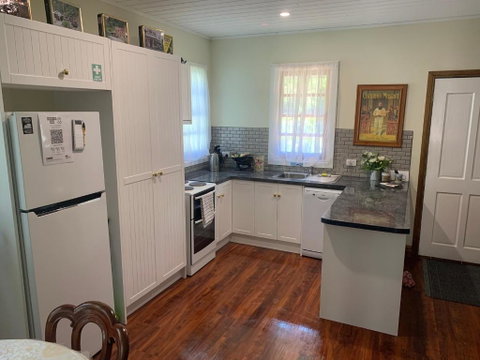 Sancreed Cottage - Tweed Heads Accommodation 3