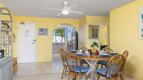 Sand And Sea - Tweed Heads Accommodation 2