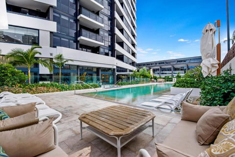 Ruby Building - Self Contained, Privately Managed Apartments - Tweed Heads Accommodation 0