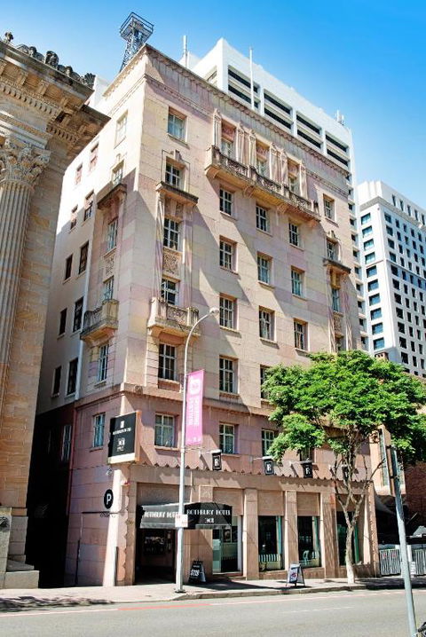 Rothbury Hotel - Tweed Heads Accommodation 0