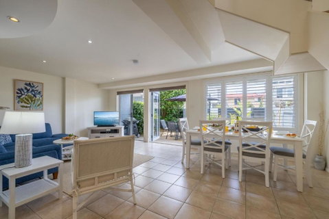 Sandcastles 4 -8 Ala Moana Way - Tweed Heads Accommodation 1