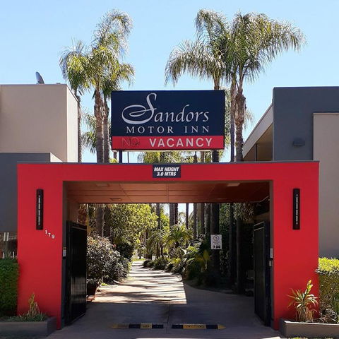 Sandors Motor Inn - Tweed Heads Accommodation 0