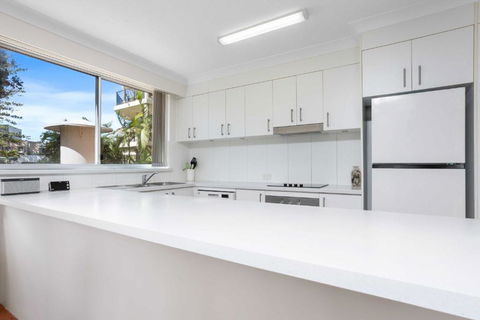 Sandown - Hosted By Burleigh Letting - Tweed Heads Accommodation 3