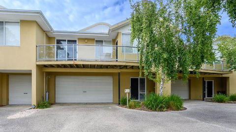 Sandpiper 9 - Close To Town And Beach - Tweed Heads Accommodation 0