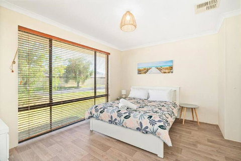 Sandpiper House - Family & Pet Friendly - Tweed Heads Accommodation 3