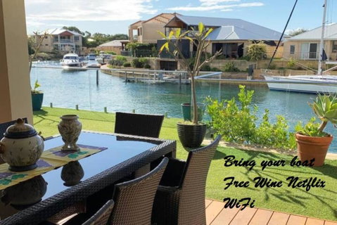 Sandpiper Island Tranquil Waterfront Views & Jetty - Tweed Heads Accommodation 0