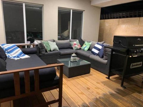 Sandpiper Island Tranquil Waterfront Views & Jetty - Tweed Heads Accommodation 3
