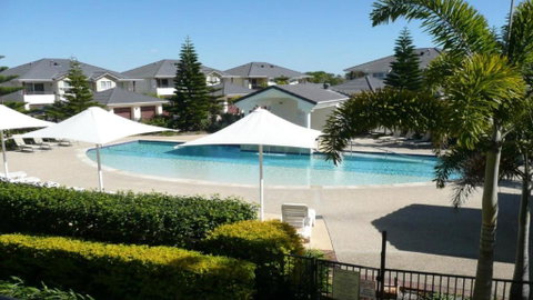 Sands 16, 20 - 22 Pacific Parade - Tweed Heads Accommodation 1