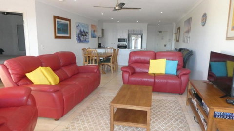 Sands 16, 20 - 22 Pacific Parade - Tweed Heads Accommodation 3